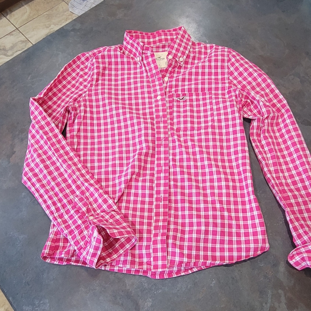 Hollister Fuchsia Plaid Button-Up Shirt